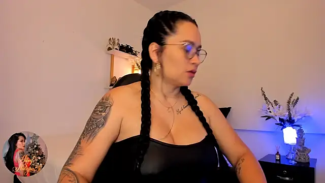 Snapshot of leslie_k chatting on January 9, 2025, 4:08 am leslie k online show from January 9, 2025, 4:08 am