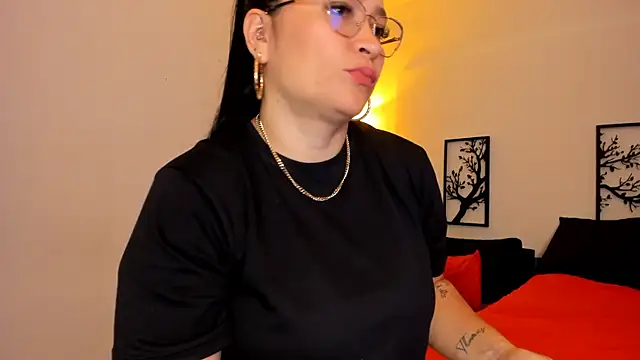 Snapshot of leslie_k chatting on February 28, 2025, 2:31 am leslie k online show from February 28, 2025, 2:31 am