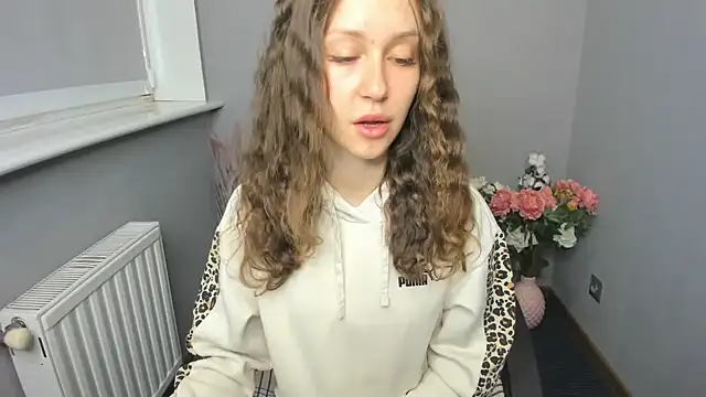 AfinaCutie online show from September 12, 2025, 6:35 am