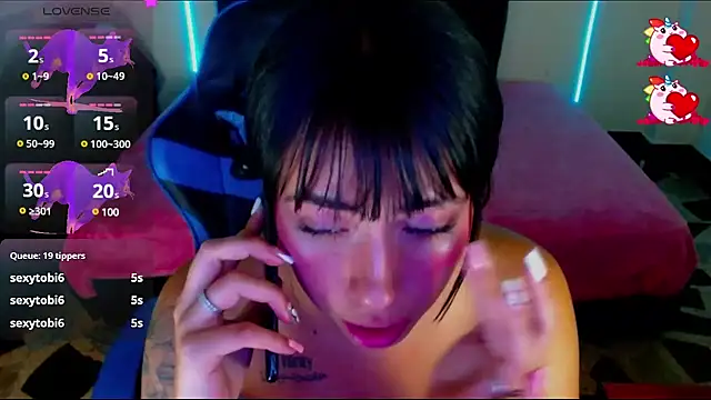 Snapshot of sylvana_19 chatting on December 24, 2024, 9:00 pm sylvana 19 online show from December 24, 2024, 9:00 pm