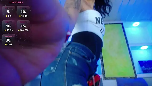 Snapshot of sylvana_19 chatting on December 25, 2024, 2:56 pm sylvana 19 online show from December 25, 2024, 2:56 pm