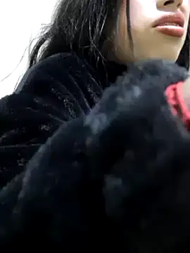 Snapshot of sylvana_19 chatting on January 7, 2025, 8:21 pm sylvana 19 online show from January 7, 2025, 8:21 pm