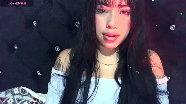 Snapshot of sylvana_19 chatting on February 7, 2025, 4:16 am sylvana 19 online show from February 7, 2025, 4:16 am