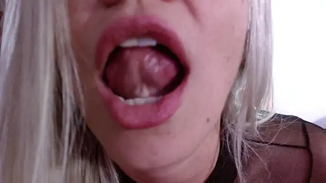 Snapshot of nicole_valencia_ chatting on September 15, 2025, 4:29 pm nicole valencia online show from September 15, 2025, 4:29 pm