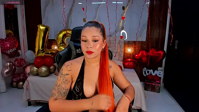 Snapshot of mia_18v chatting on January 31, 2025, 8:01 pm mia 18v online show from January 31, 2025, 8:01 pm