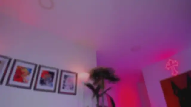 Taylor  foxxx online show from October 25, 2025, 5:37 am