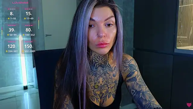 Snapshot of tattooedBabyy chatting on September 30, 2025, 6:29 am tattooedBabyy online show from September 30, 2025, 6:29 am