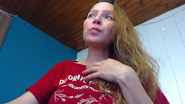 Snapshot of camila_delarosa chatting on December 13, 2024, 1:01 pm camila delarosa online show from December 13, 2024, 1:01 pm