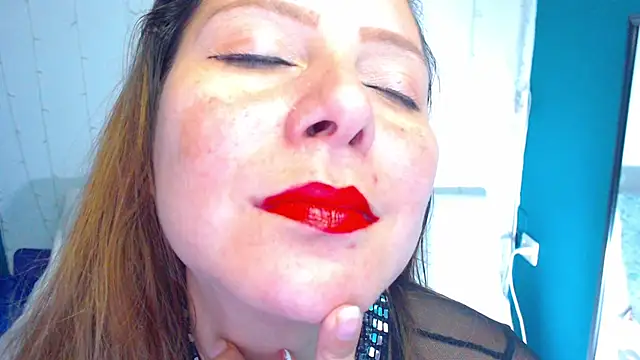 Snapshot of camila_delarosa chatting on February 4, 2025, 1:06 pm camila delarosa online show from February 4, 2025, 1:06 pm