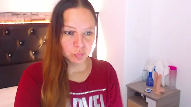 Snapshot of camila_delarosa chatting on March 17, 2025, 2:56 pm camila delarosa online show from March 17, 2025, 2:56 pm