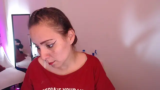 Snapshot of camila_delarosa chatting on September 24, 2025, 4:21 pm camila delarosa online show from September 24, 2025, 4:21 pm