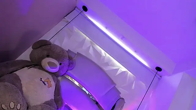 Dalila Thoms online show from January 20, 2025, 1:32 pm