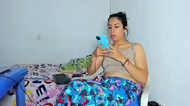 Snapshot of skinnyanai2 chatting on December 30, 2024, 7:11 pm skinnyanai2 online show from December 30, 2024, 7:11 pm