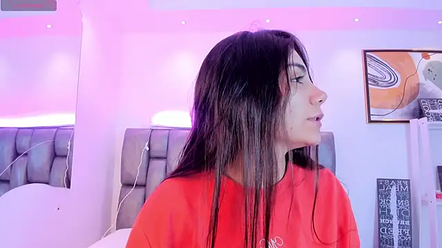 martina mancini online show from October 21, 2025, 12:28 pm