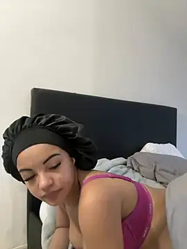 Snapshot of Lalionne58 chatting on March 9, 2025, 6:39 am Lalionne58 online show from March 9, 2025, 6:39 am