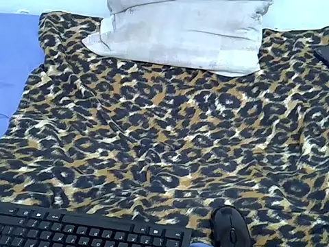 drowllie online show from November 7, 2025, 3:28 am