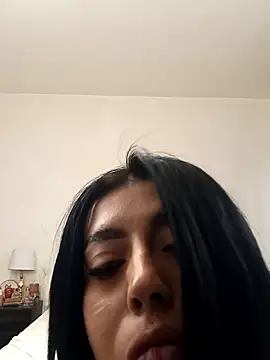 Snapshot of GiseleReine chatting on February 10, 2025, 12:39 pm GiseleReine online show from February 10, 2025, 12:39 pm