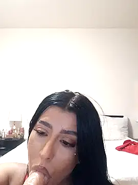 Snapshot of GiseleReine chatting on February 11, 2025, 4:13 pm GiseleReine online show from February 11, 2025, 4:13 pm