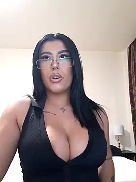 Snapshot of GiseleReine chatting on February 20, 2025, 4:03 pm GiseleReine online show from February 20, 2025, 4:03 pm