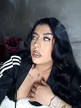 Snapshot of GiseleReine chatting on March 8, 2025, 4:17 pm GiseleReine online show from March 8, 2025, 4:17 pm