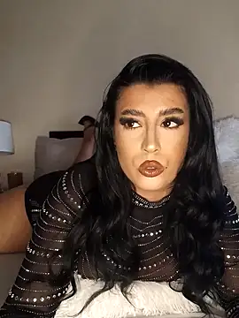 Snapshot of GiseleReine chatting on March 10, 2025, 12:26 pm GiseleReine online show from March 10, 2025, 12:26 pm