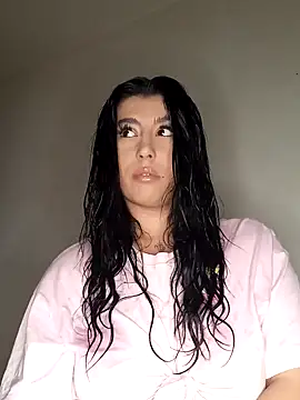 Snapshot of GiseleReine chatting on March 19, 2025, 5:50 pm GiseleReine online show from March 19, 2025, 5:50 pm