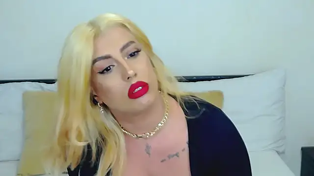 Snapshot of GiseleReine chatting on October 10, 2025, 8:46 am GiseleReine online show from October 10, 2025, 8:46 am