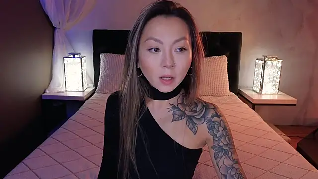 Snapshot of im_casey chatting on October 23, 2025, 6:02 am im casey online show from October 23, 2025, 6:02 am