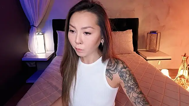 Snapshot of im_casey chatting on November 12, 2025, 7:20 am im casey online show from November 12, 2025, 7:20 am