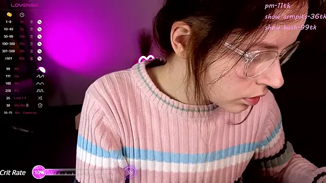 Snapshot of reb_luvng chatting on December 19, 2024, 3:08 pm reb luvng online show from December 19, 2024, 3:08 pm
