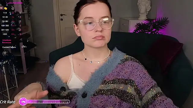 Snapshot of reb_luvng chatting on December 20, 2024, 2:38 pm reb luvng online show from December 20, 2024, 2:38 pm