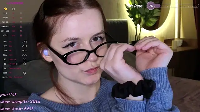 Snapshot of reb_luvng chatting on February 7, 2025, 8:53 pm reb luvng online show from February 7, 2025, 8:53 pm