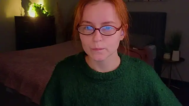 Snapshot of reb_luvng chatting on September 13, 2025, 1:44 pm reb luvng online show from September 13, 2025, 1:44 pm