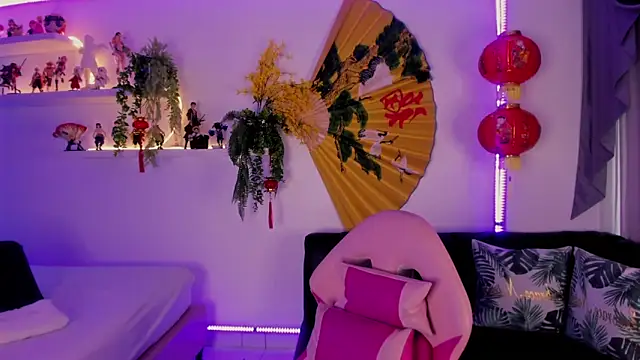 albaismynameX online show from February 10, 2025, 12:18 pm