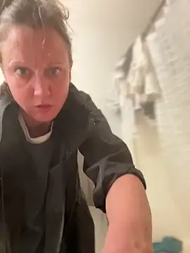 SexyB214 online show from December 15, 2024, 3:45 am