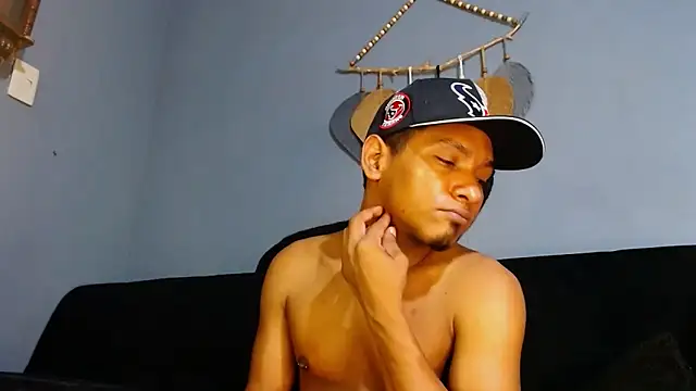 Grandeygruesa1 online show from December 29, 2024, 9:28 am