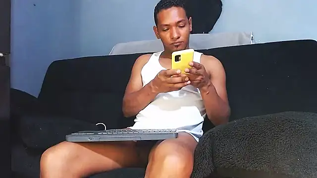 Grandeygruesa1 online show from September 15, 2025, 12:21 am