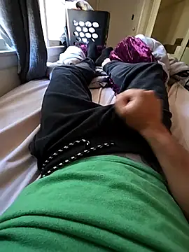 Snapshot of naper12 chatting on October 10, 2025, 4:39 pm naper12 online show from October 10, 2025, 4:39 pm