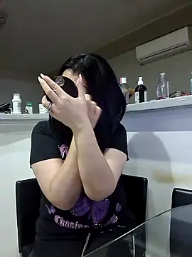 Milf Abigail online show from October 3, 2025, 1:35 am