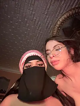 ORLA86 online show from October 4, 2025, 12:19 am