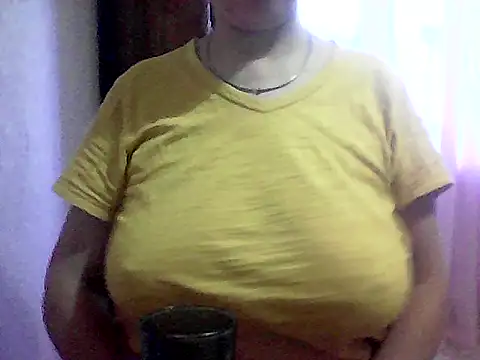 Snapshot of AnaXBerry chatting on September 30, 2025, 6:51 am AnaXBerry online show from September 30, 2025, 6:51 am