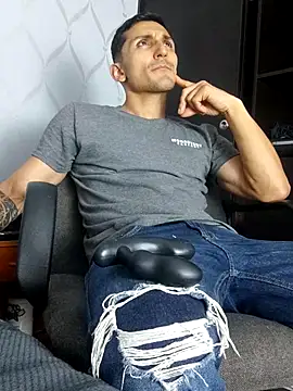 Marck Muscle online show from March 15, 2025, 1:08 am