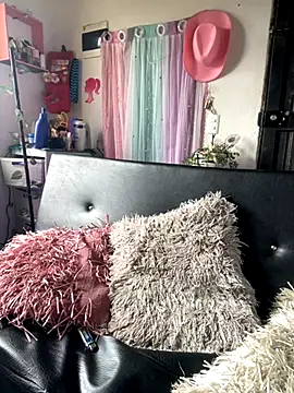 Snapshot of alondra_darling chatting on October 30, 2025, 7:14 pm alondra darling online show from October 30, 2025, 7:14 pm