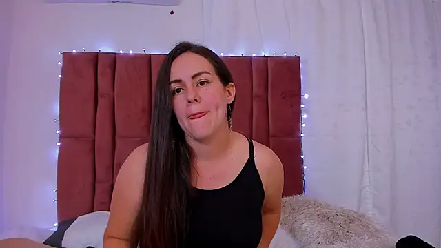 Snapshot of AURORA_FRANKLIN chatting on December 17, 2024, 6:53 pm AURORA FRANKLIN online show from December 17, 2024, 6:53 pm