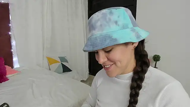 Snapshot of AURORA_FRANKLIN chatting on March 10, 2025, 4:35 pm AURORA FRANKLIN online show from March 10, 2025, 4:35 pm