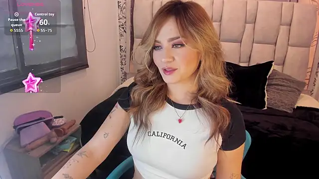 KataHot  online show from October 17, 2025, 8:22 pm