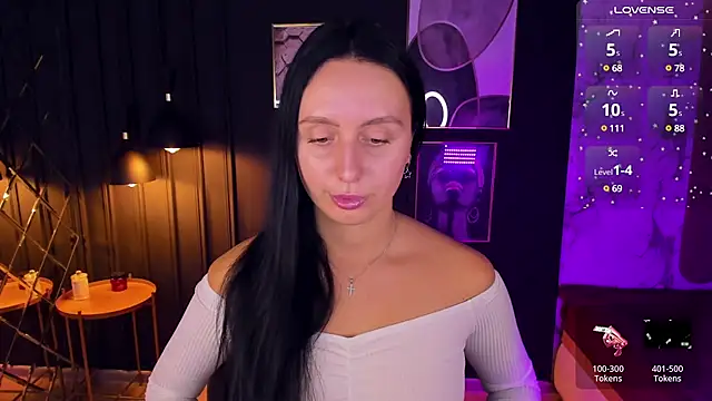 Christy Calypso online show from December 17, 2024, 2:23 am