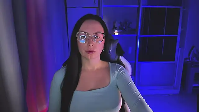 Christy Calypso online show from November 2, 2025, 4:20 pm