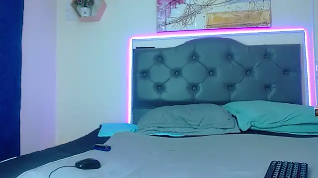 Kim clark1 online show from September 11, 2025, 3:12 pm