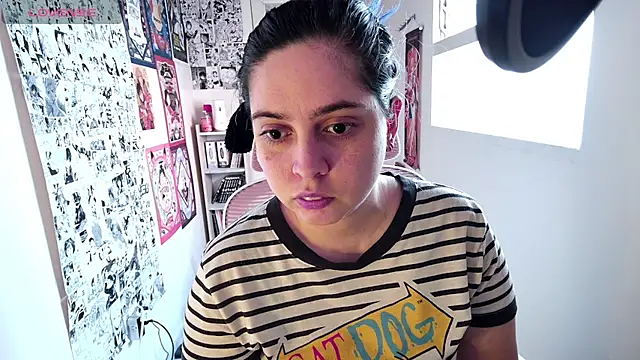 Vallolet Spencer online show from October 27, 2025, 9:30 pm